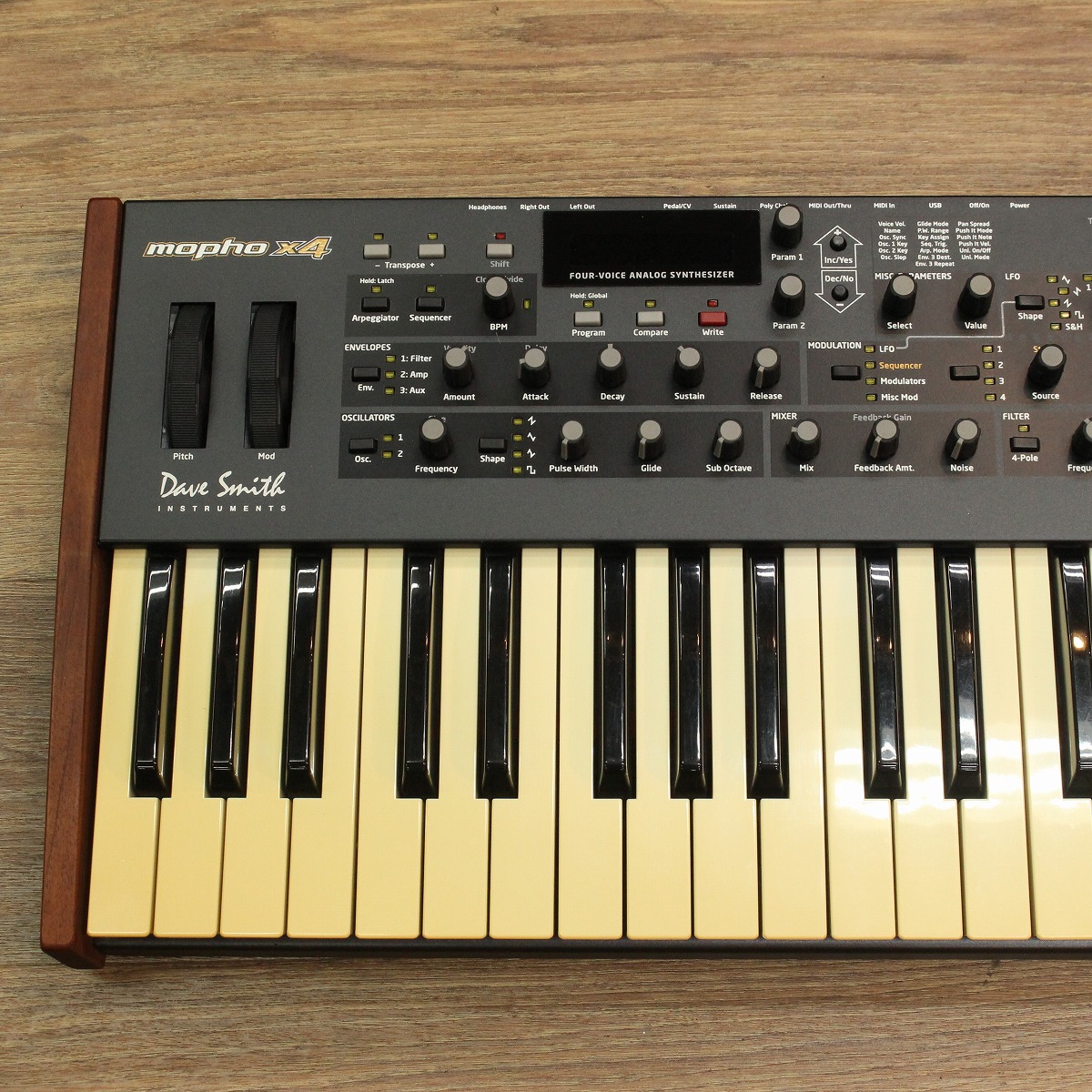 中古】 DAVE SMITH INSTRUMENTS / mopho x4 【キーボードマート