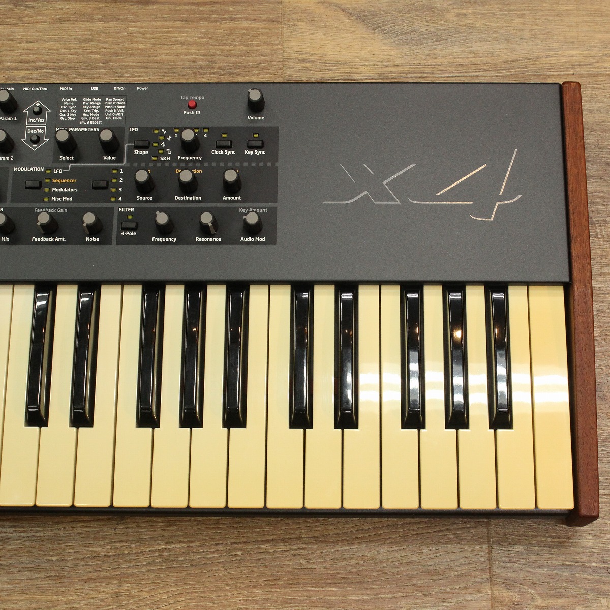 Dave Smith Instruments Mopho シンセサイザー　美品 Dave Smith Instruments Mopho Keyboard アナログシンセサイザー