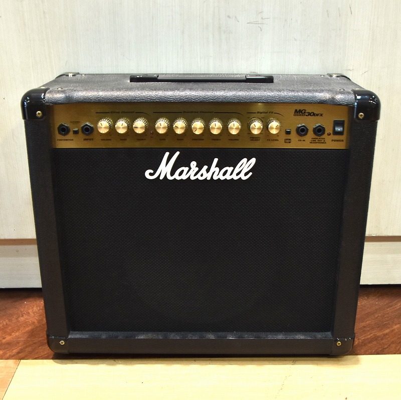 Marshall ギターアンプ　MG30DFX Amazon.co.jp: Marshall MG30DFX 30W Guitar Amplifier for Live