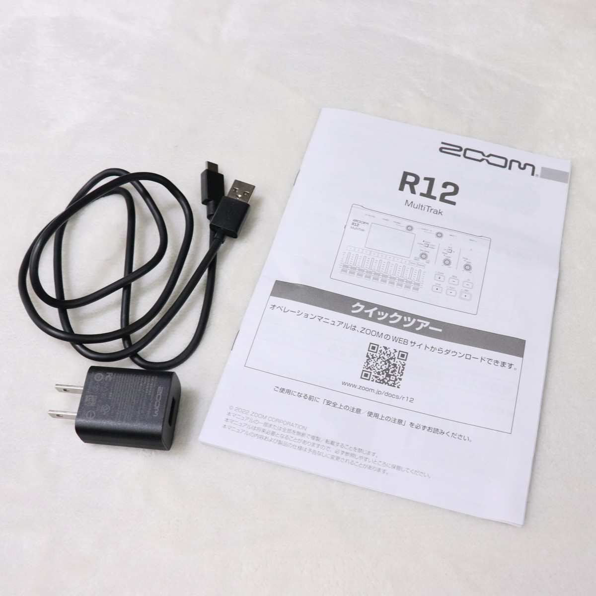 「zoomＲ12」　新品１回のみ使用して、即、出品します！ Amazon.co.jp: ZOOM ズーム R12 マルチトラックレコーダー 8