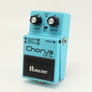BOSS CE-2 ジャンク　本来銀ネジ BOSS CE-2 アナログコーラス（銀ネジ＆黒ネジ）を比較レビュー