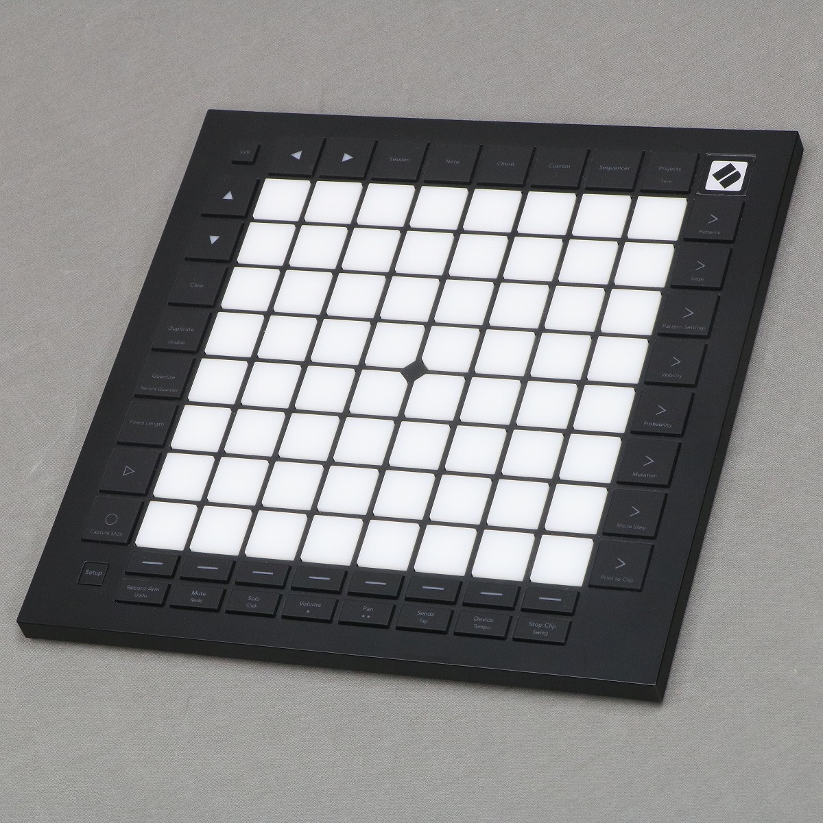 Novation Launchpad Pro　中古 中古〕NOVATION(ノベーション) Launchpad Pro : ソフマップ