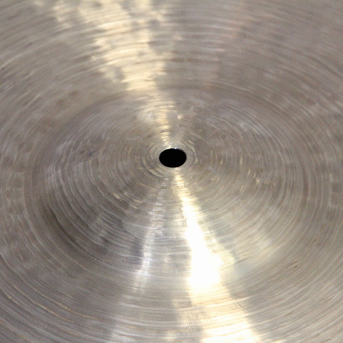 ISTANBUL / AGOP 30th Anniversary Series 22インチ MEDIUM RIDE