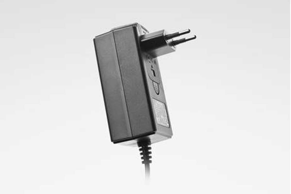 NATIVE INSTRUMENTS / NI POWER SUPPLY (18W) ハードウェア用