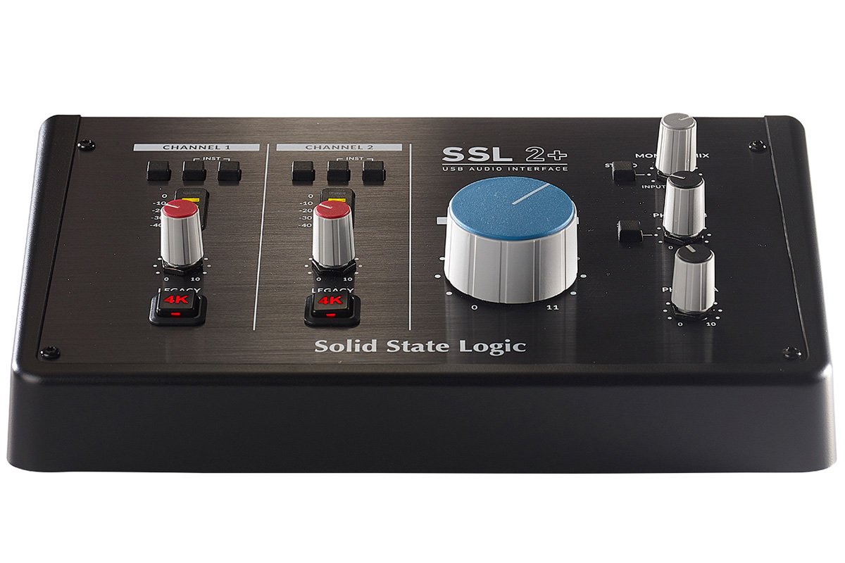 AKAI アカイ / MPC ONE【SSL2+＆ヘッドフォンセット】《ケーブル付き 