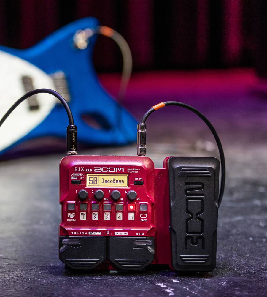 【美品】ZOOM B1 FOUR Zoom B1 FOUR - ZOOM Europe