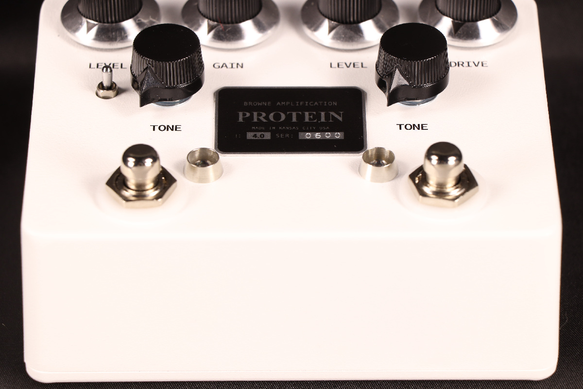 PROTEIN （中国製コピー）　プロテイン　オーバードライブ BROWNE AMPLIFICATION / Protein Dual Overdrive V4 White