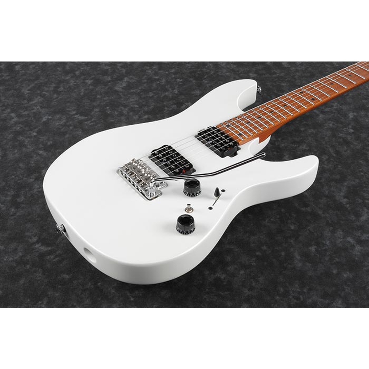 アイカツフレンズ　ホワイトブライト Ibanez / Prestige AZ2402-PWF Pearl White Flat アイバニーズ