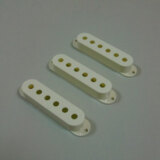 Montreux / Single Pickup Cover set Aged White (3) (8563) ԥååץС ȥ롼