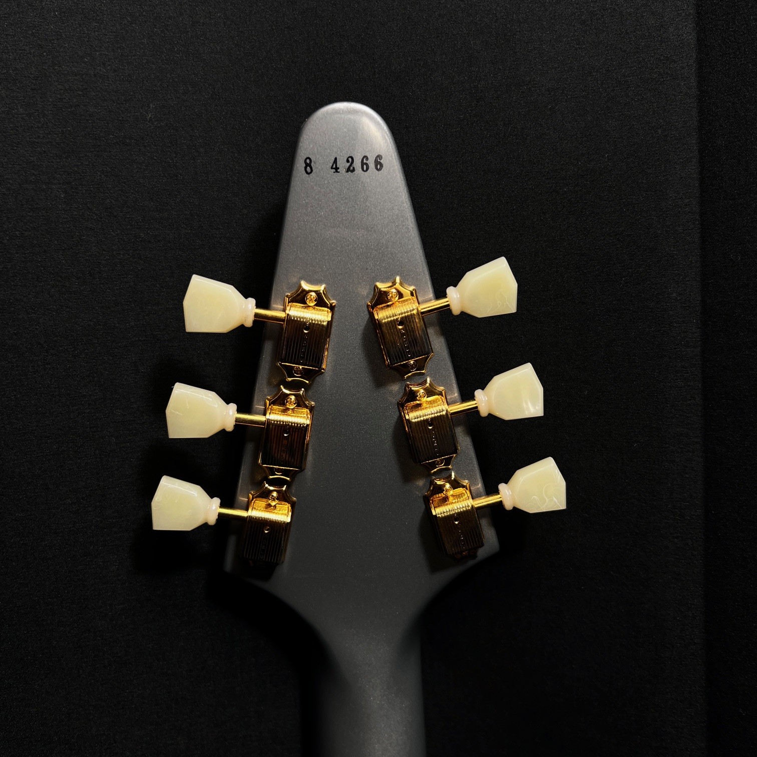 ぐっちゃんフライングV エレキギター サテンホワイト Gibson USA / 70s Flying V Classic White (CW) ギブソン エレキ