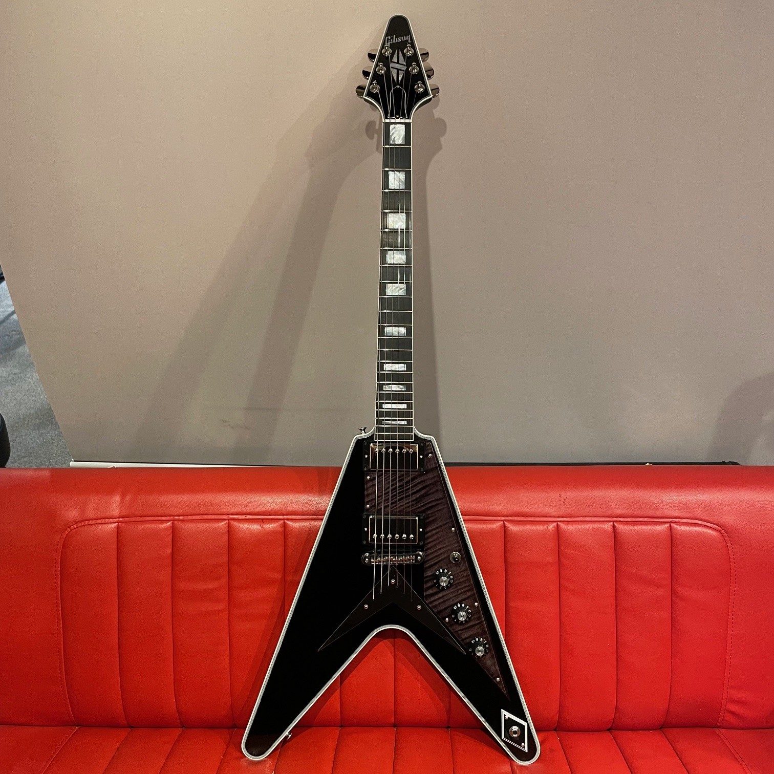 Gibson Custom Shop / Flying V Custom Figured Maple Pickguard