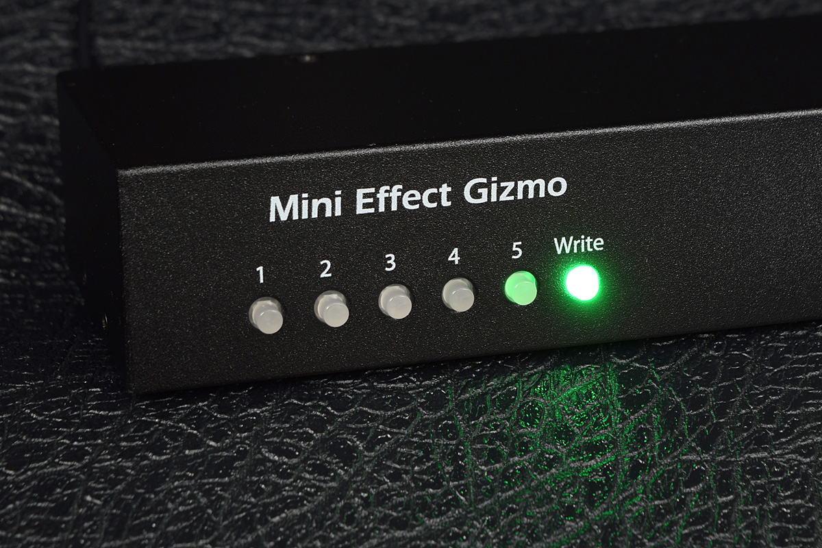 rjm Mini Effect Gizmo スイッチャー 正規輸入品 RJM Mini Effect Gizmo X エフェクトループスイッチャー