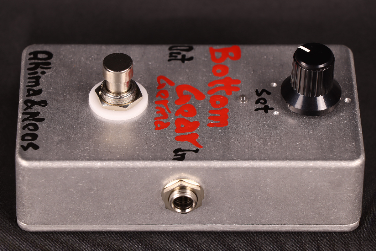 Akira & Neos Bottom Gear ベースエフェクター Akima & Neosから 新進気鋭のゲルマニウムブースター発売！