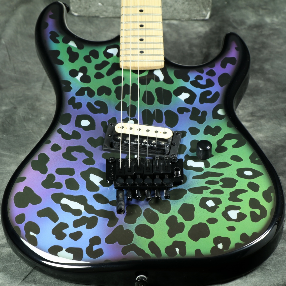Feral Original 端的 Custom Guitar カスタムギター