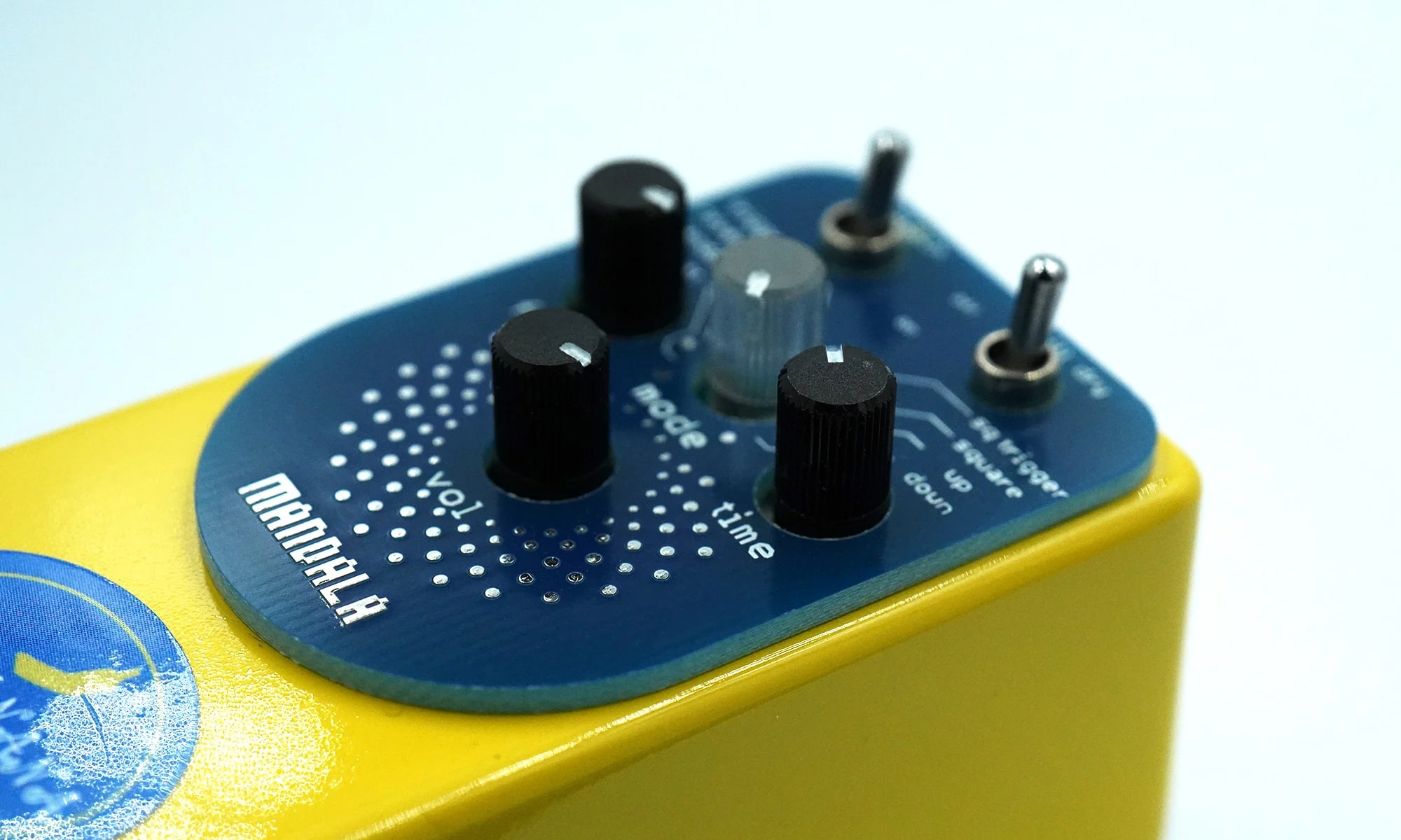 BANANANA effects バナナナエフェクツ / MANDALA GLITCH PEDAL BANANANA effects バナナナエフェクツ / MANDALA GLITCH PEDAL