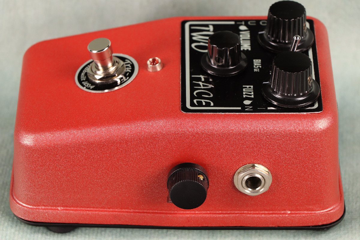Tru-Fi / Two Face Custom Red ファズ | イシバシ楽器