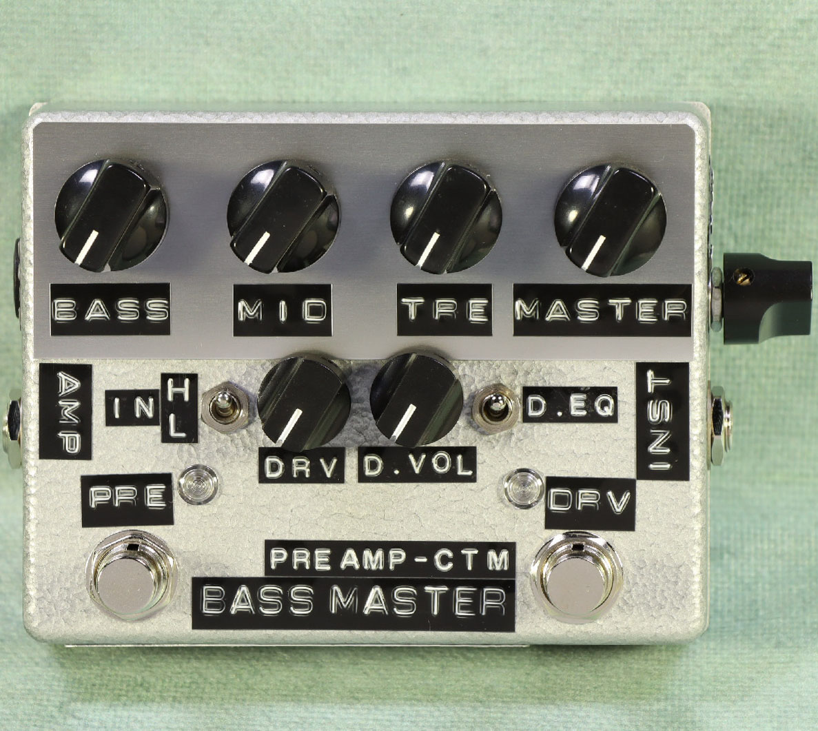Level　イシバシ楽器　Attenuator　Master　EQ.　Switch　Preamp　Input　Shin's　BMP-1　with　ベースプリアンプ　Music　Select　Bass　Switch/Drive