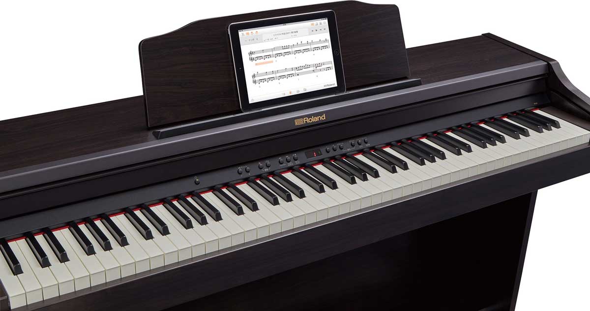 電子ピアノ　ローランド　Roland RP501R-WH 電子ピアノ新商品 Roland RP501 レビュー！「PHA-4スタンダード