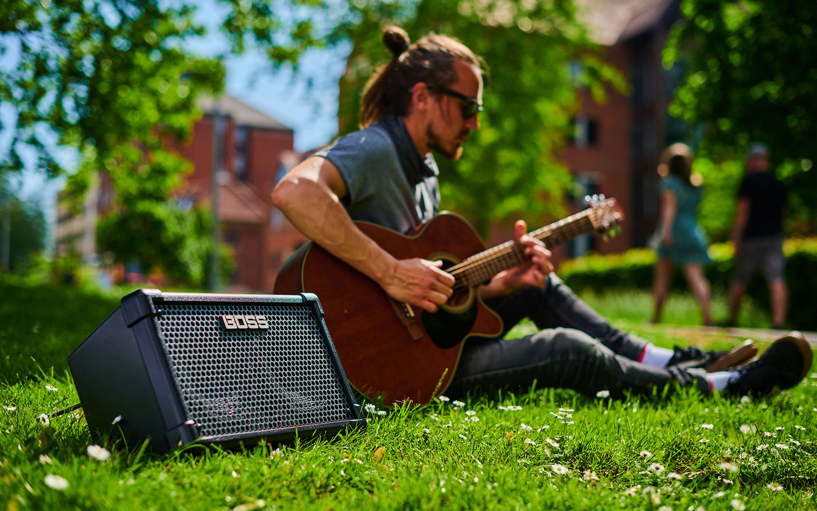 BOSS / CUBE Street II Battery-Powered Stereo Amplifier Black BOSS / CUBE Street II Battery-Powered Stereo Amplifier Black