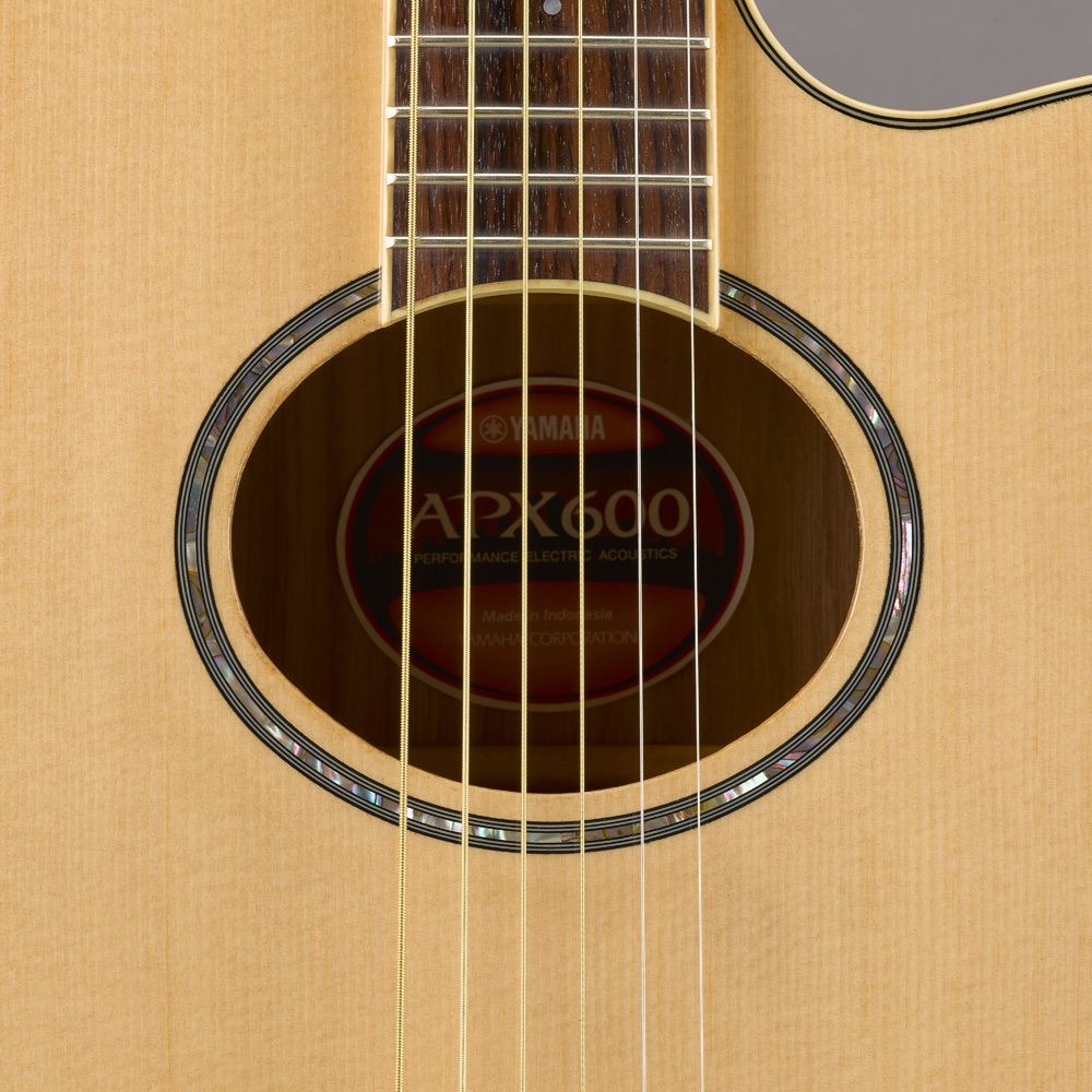 YAMAHA / APX600 NT (Natural) 【薄胴エレアコ】 ヤマハ