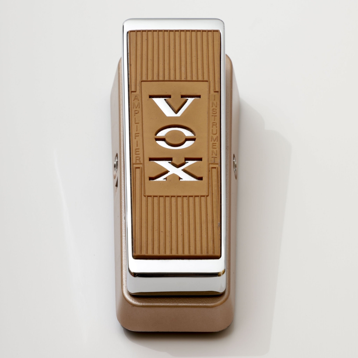 NAMM 2020: Is the V847-C “the perfect modern Vox wah