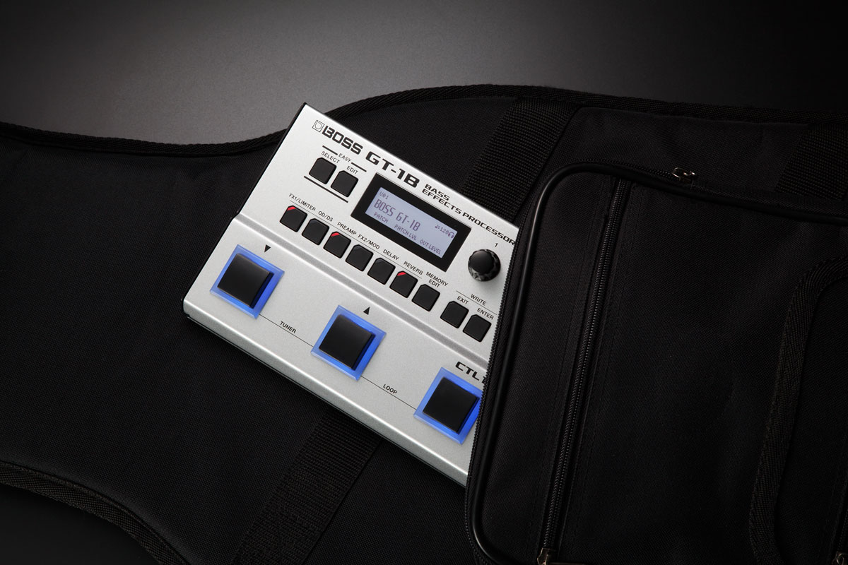 BOSS GT-10B ベースエフェクター　専用バッグ付き Amazon.co.jp: BOSS GT-10B : 楽器・音響機器