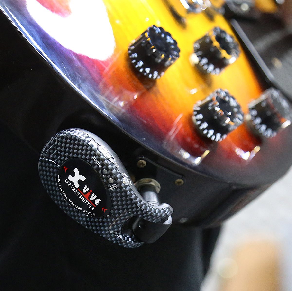 Xvive U2 ギター ワイヤレスシステム U2 Wireless Guitar System （ブラック） | Xvive