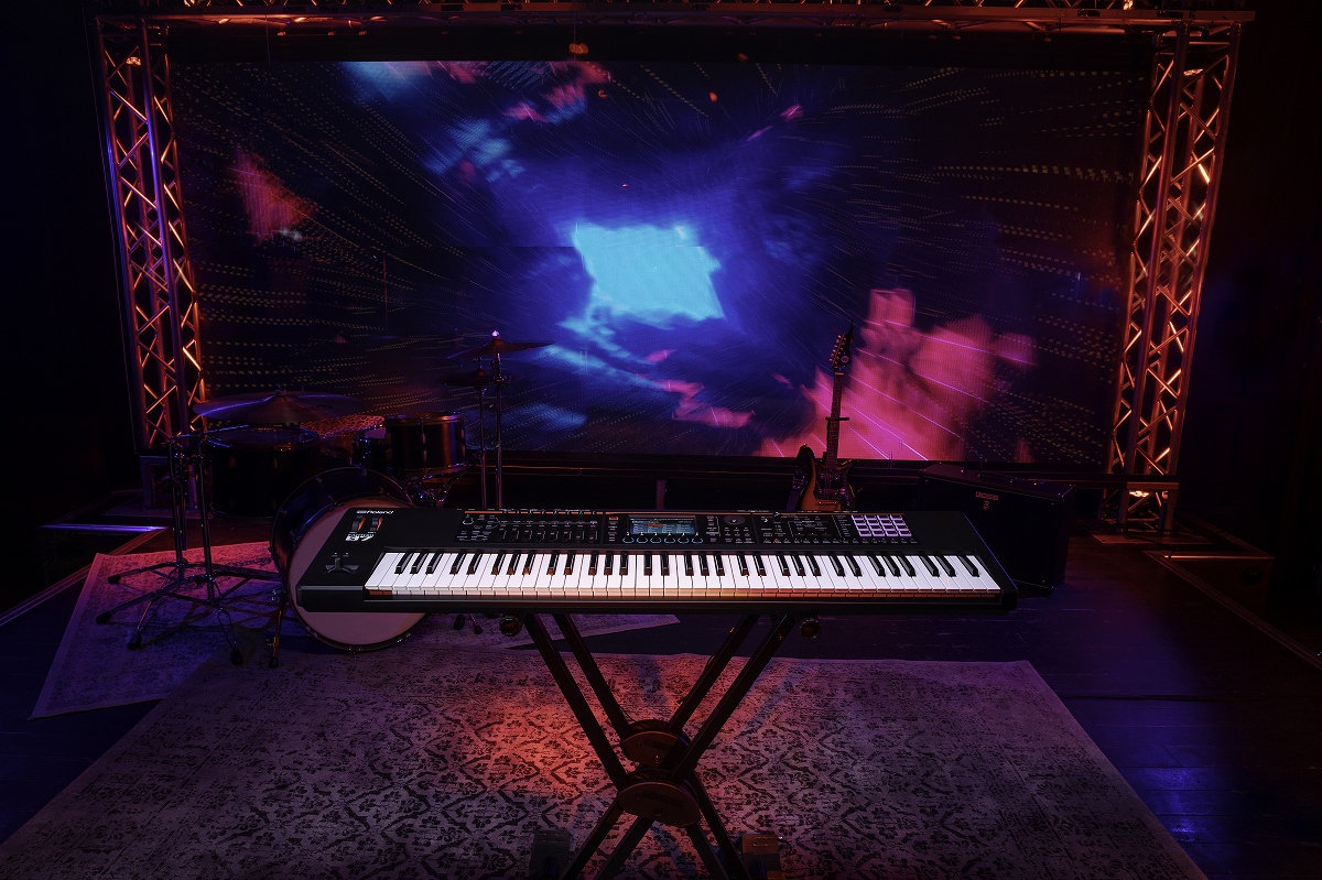 Roland ローランド / FANTOM-07【アクセサリーセット！】76鍵盤