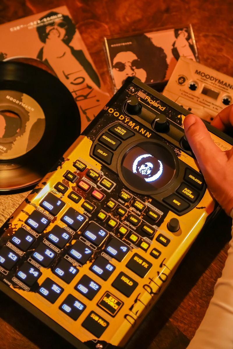 Roland SP-404MKII KDJ Records Limited-Edition Sampler
