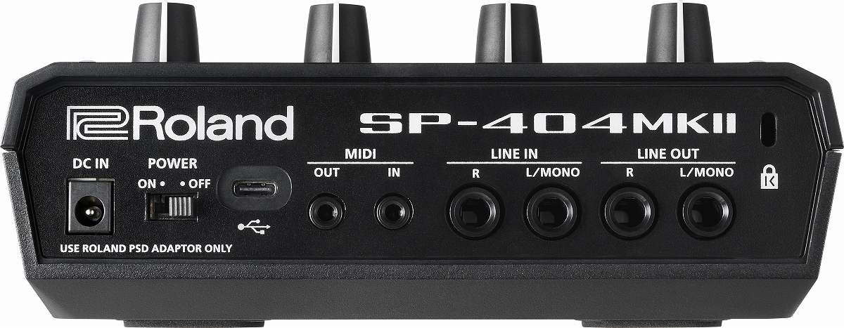 Roland SP-404MKII SAMPLER カバー　ケーブル付き Roland SP-404MKII Creative Sampler and Effector CABLE KIT