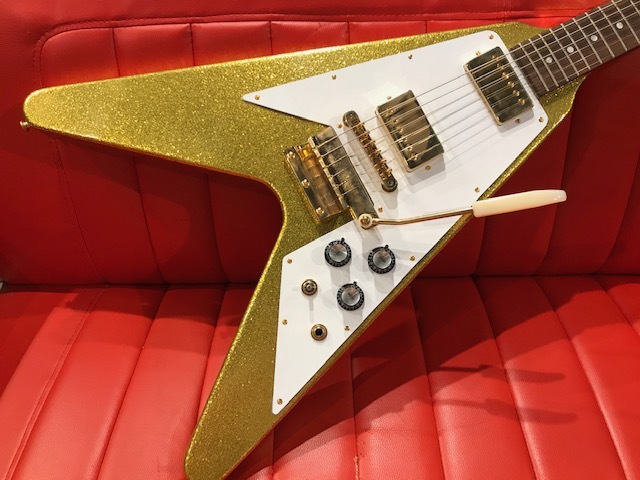 1967 Flying V Short Maestro VOS Gold Sparkle