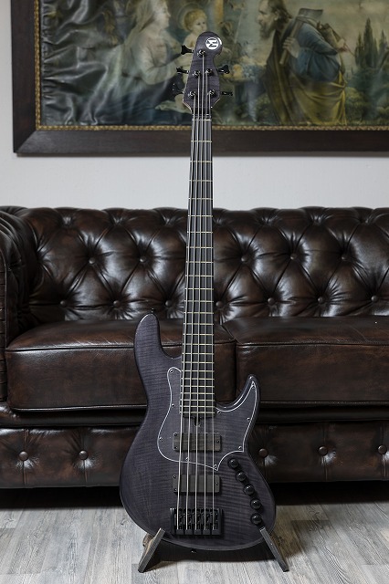 Elwood L Custom 5st Flame Maple Top Ash Transparent Black