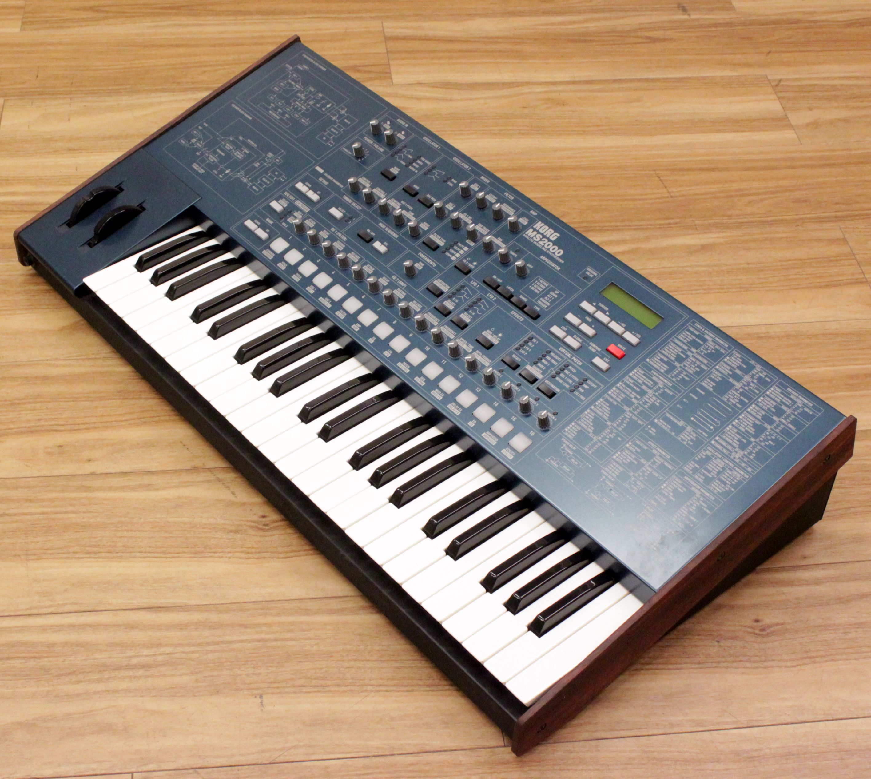 KORG MS2000 - 器材