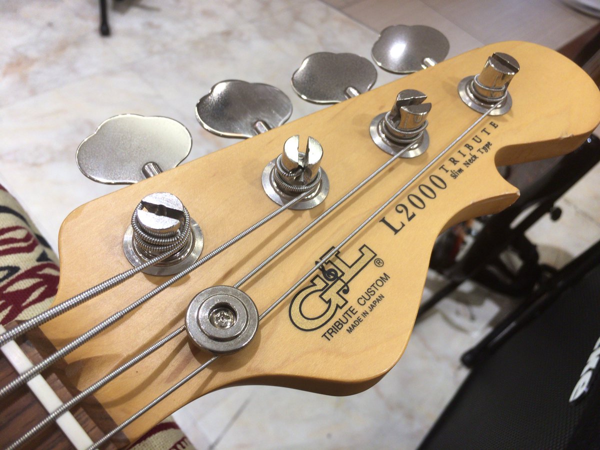 G&L L-2000 tribute 日本製-