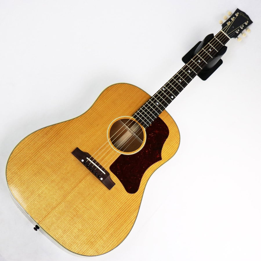 違うのは色だけ？色が違うからこそ杢目も違うんです！Gibson 1959 J-50 ...