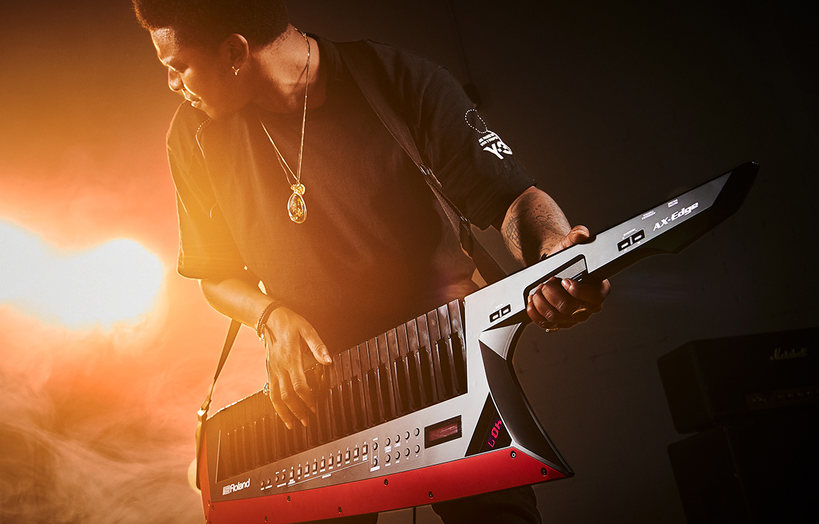 待ってました！ショルキー新機種と76鍵盤シンセがROLANDから