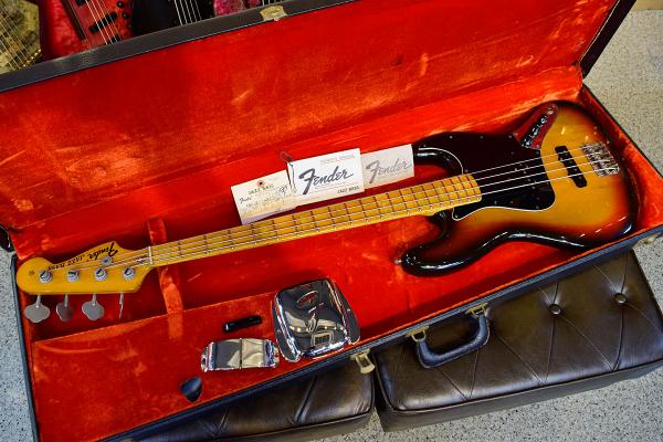 1975年製ヴィンテージ！Fender Jazz Bassを解体してみました！ | 石橋 