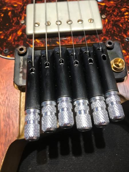 587310 B