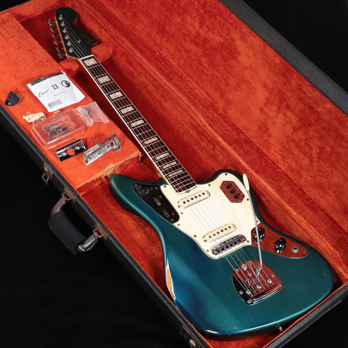 【渋谷店VINTAGEブログ#1】FENDER / 1966年製 Jaguar Lake Placid Blue
