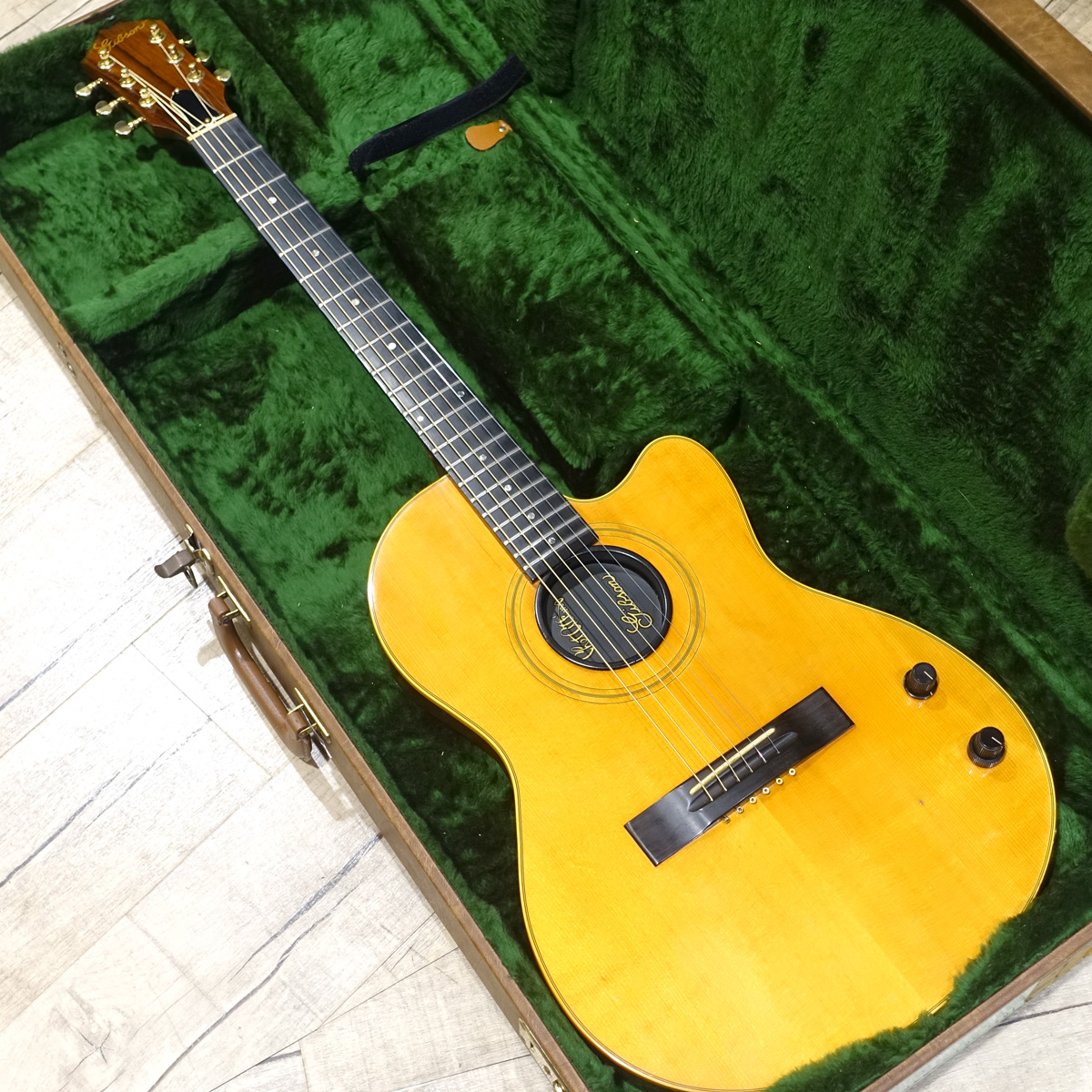 中古】Gibson / Chet Atkins SST 1987年製【S/N:81367534】 | イシバシ