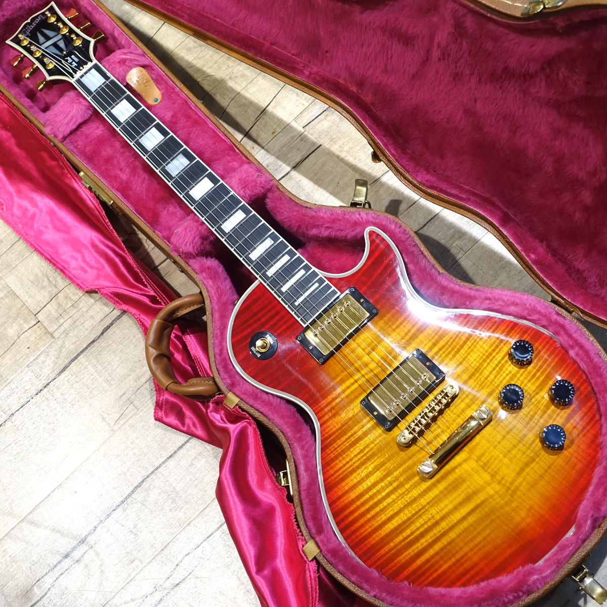 中古】Gibson / Les Paul Custom Plus Heritage Cherry Sunburst 1992