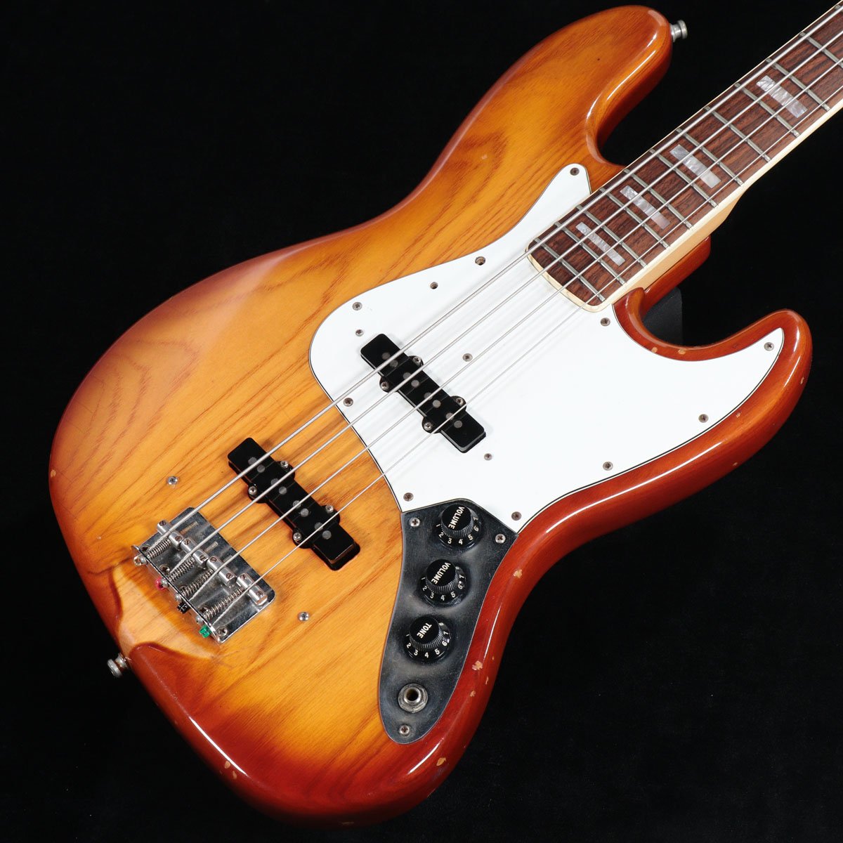 【渋谷店VINTAGEブログ＃22】 FENDER / 1978-81 Jazz Bass Sienna Burst