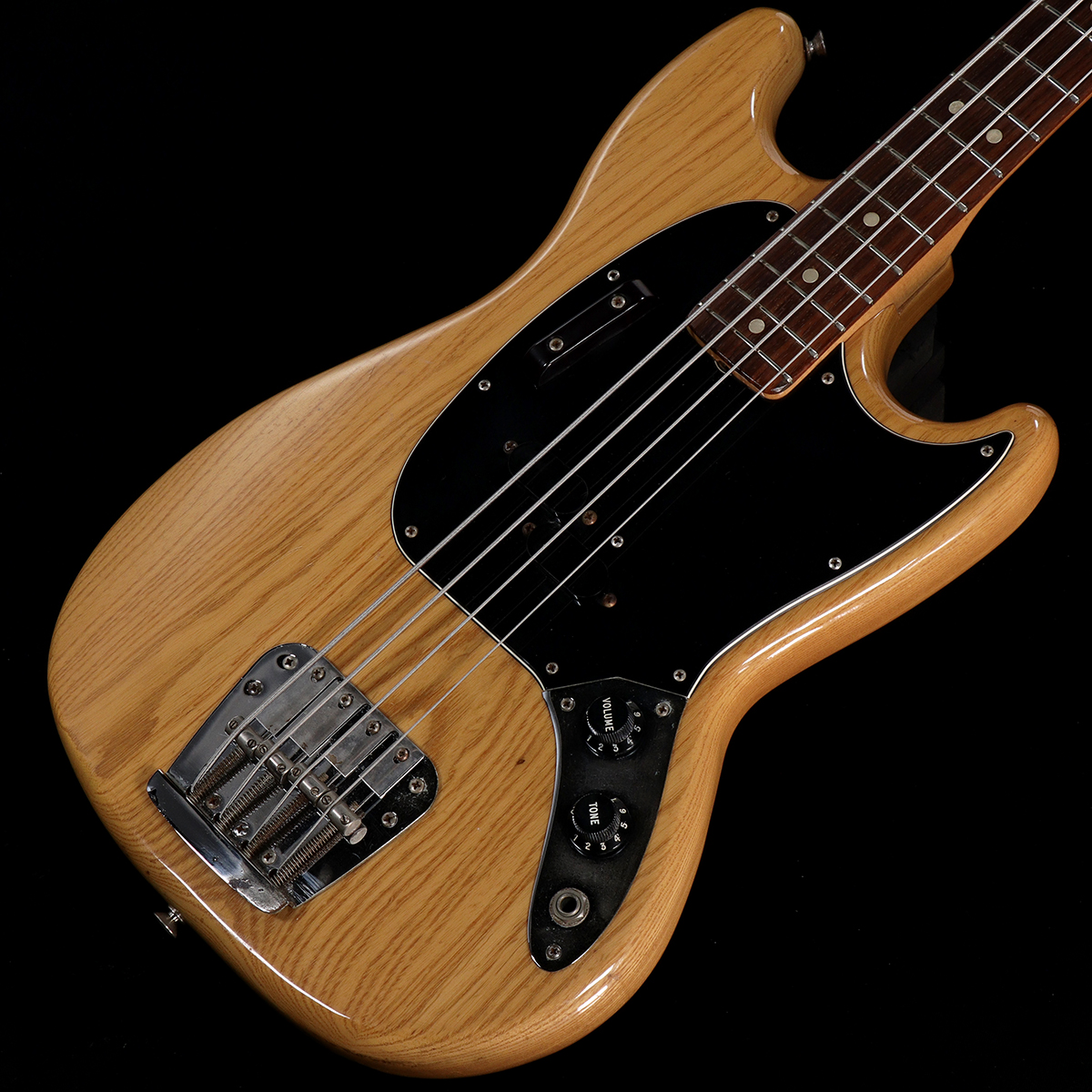 【渋谷店VINTAGEブログ#33】 FENDER / 1977年製 Mustang Bass