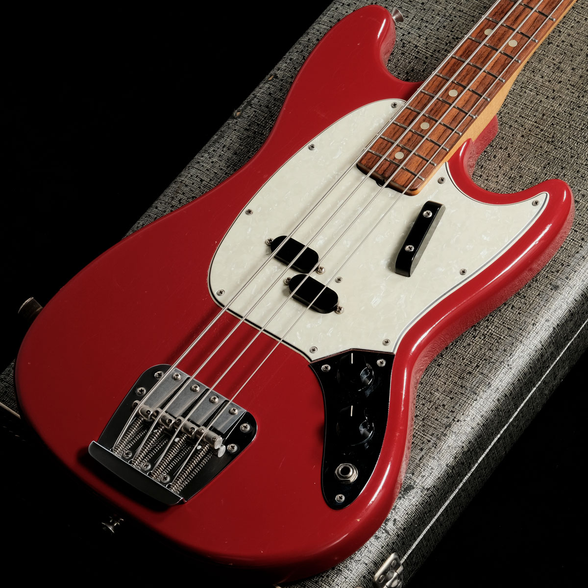 【渋谷店VINTAGEブログ#10】 FENDER / 1966年製 Mustang Bass Red