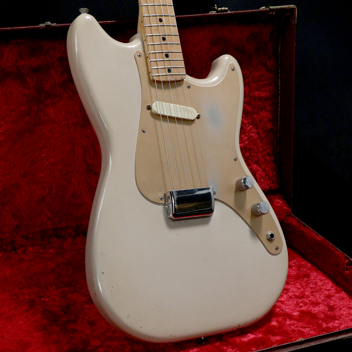 【渋谷店VINTAGEブログ#69】 FENDER / 1958年製 Musicmaster Desert Sand