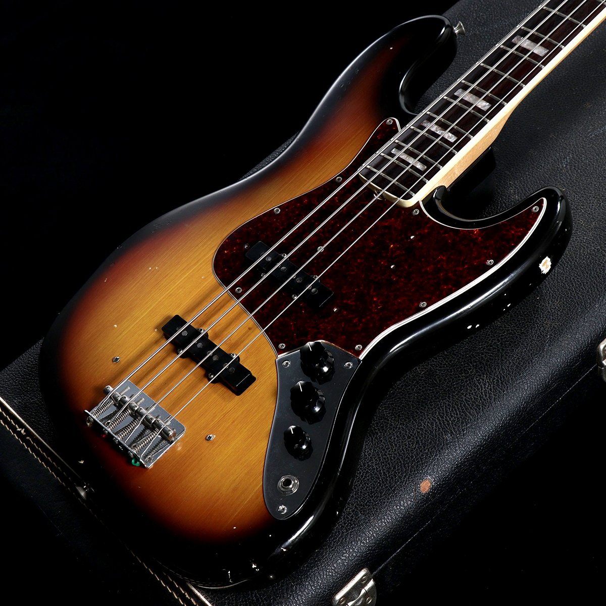 【渋谷店VINTAGEブログ#74】 FENDER / 1968年製 JAZZ BASS Sunburst
