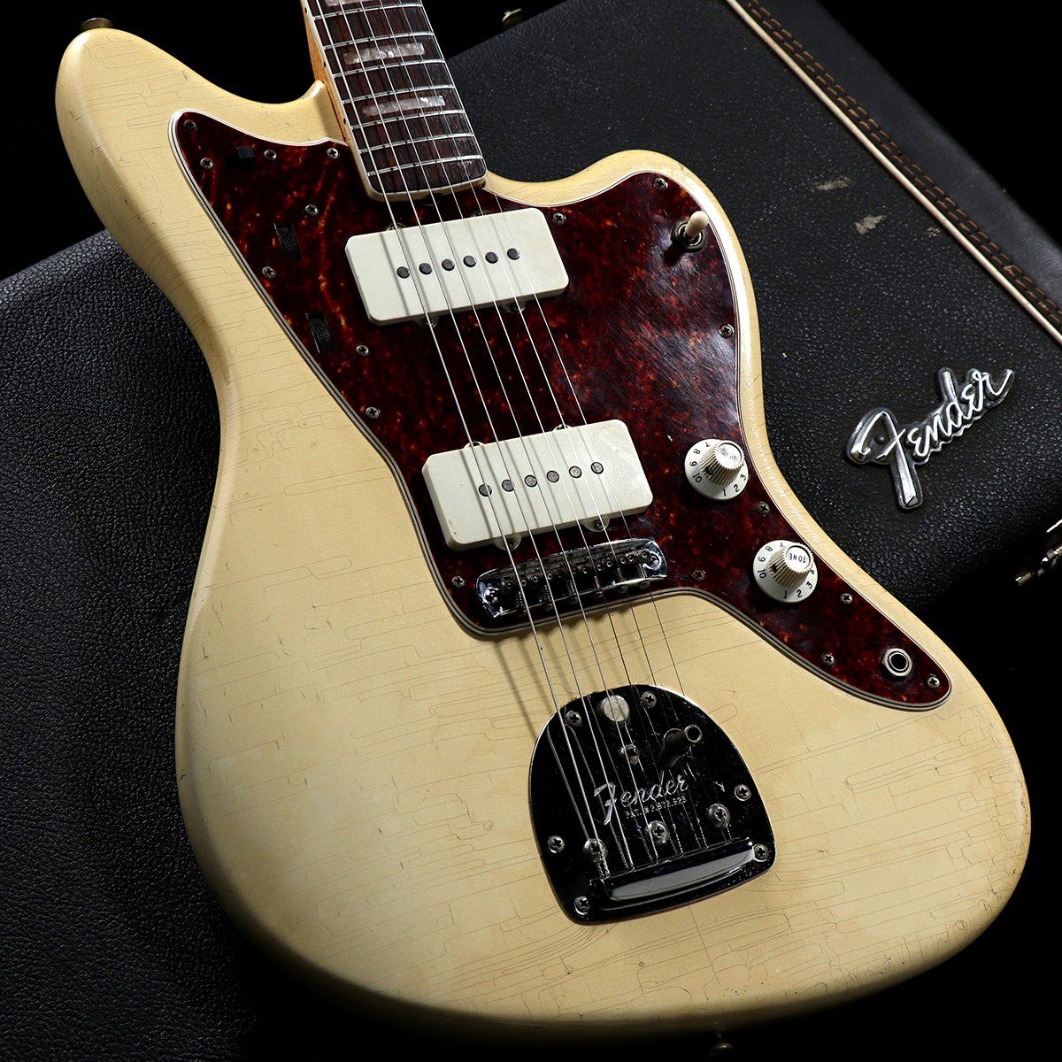 【渋谷店VINTAGEブログ＃79】FENDER / 1967年製 Jazzmaster Olympic White