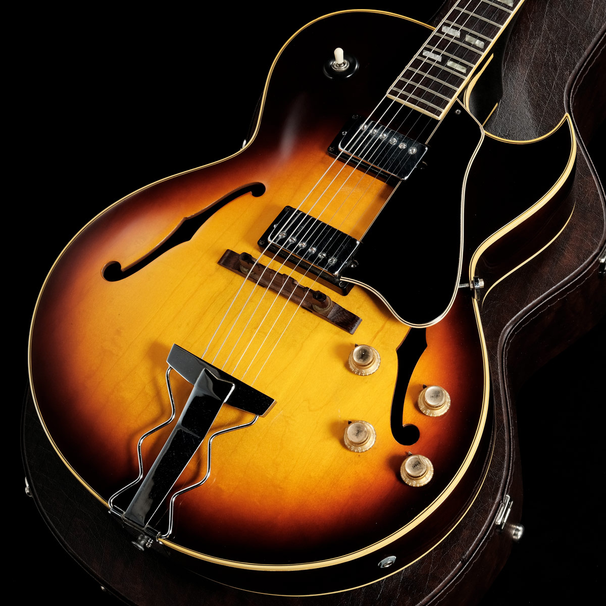 【渋谷店VINTAGEブログ＃82】 GIBSON / 1968年製 ES-175D Sunburst
