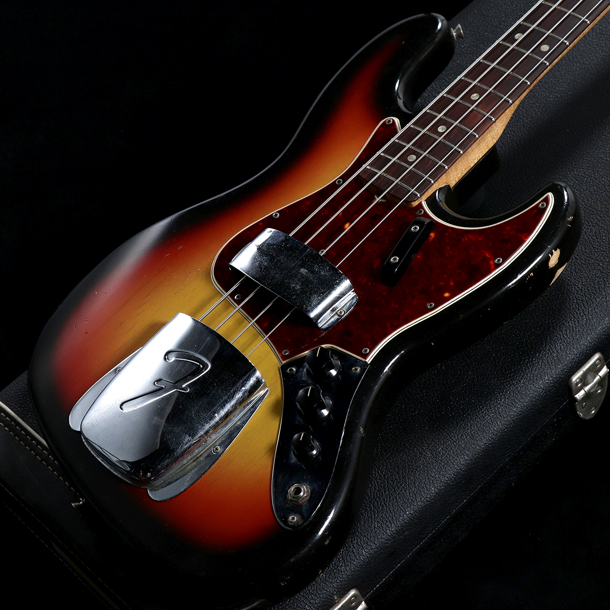 【渋谷店VINTAGEブログ＃97】Fender 1965年製 JAZZ BASS Sunburst