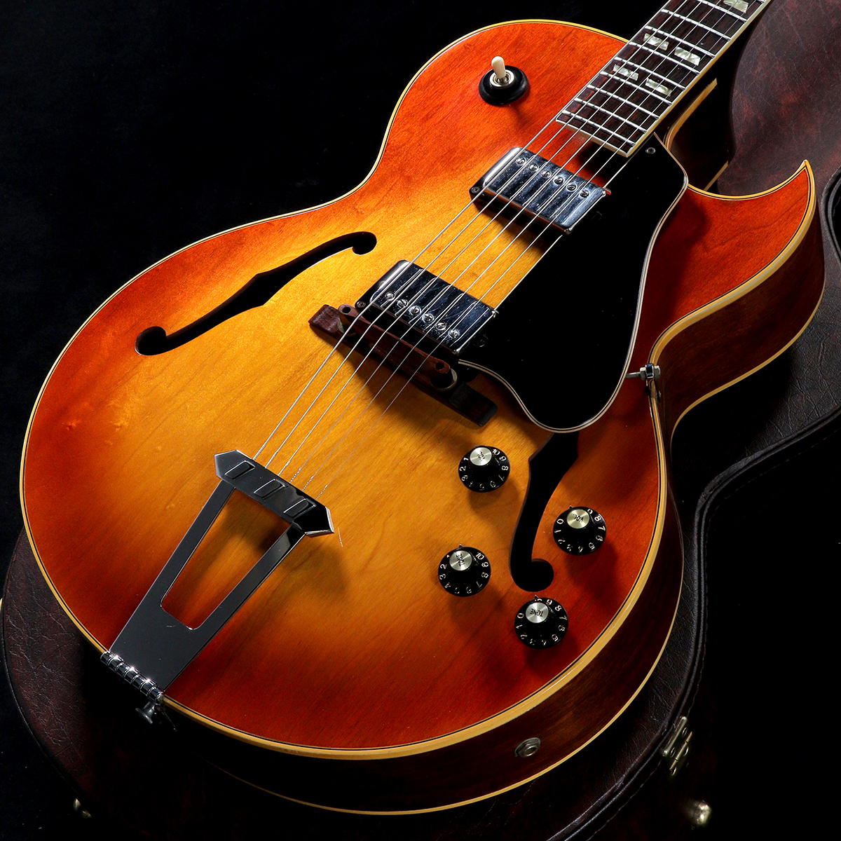 【渋谷店VINTAGEブログ＃95】GIBSON / 1970s ES-175D